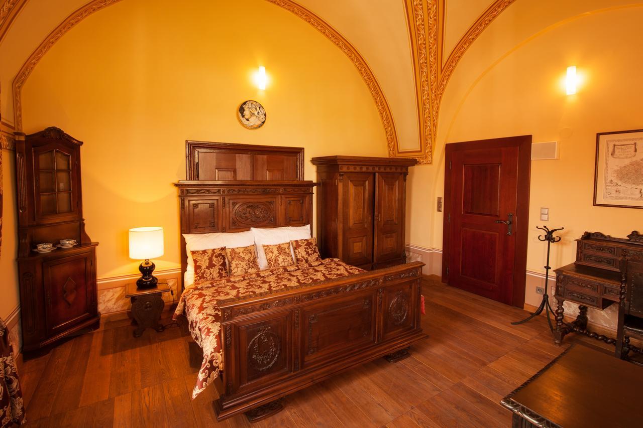 Hotel Zamek Valec Vladislav Exterior photo